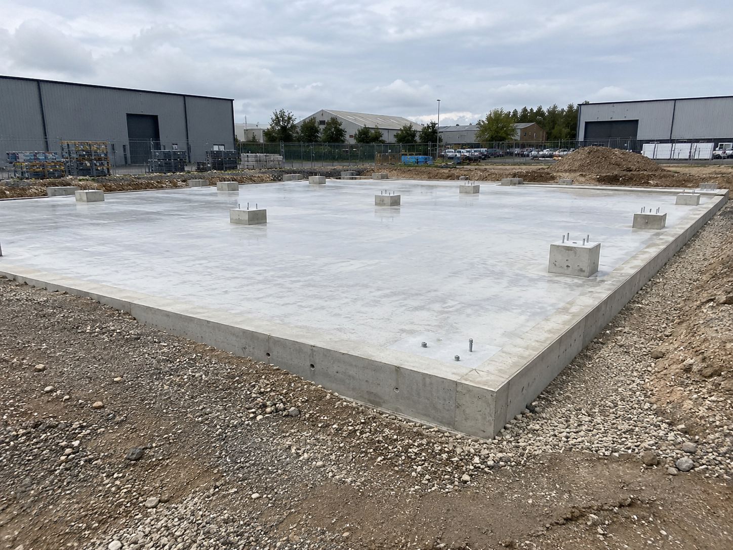 AI illustration: Commercial concrete foundations and column bases